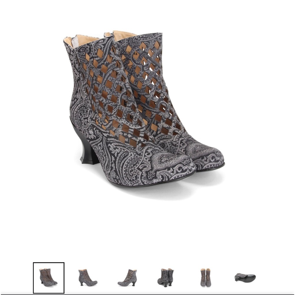 Size 10 John Fluevog